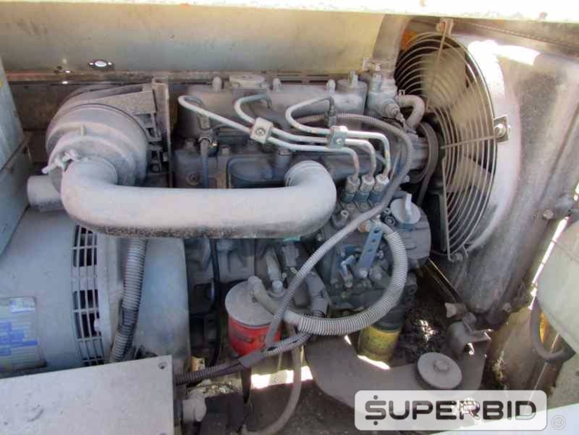 TORRE DE ILUMINACAO TEREX RL4000 E TORRE DE ILUMINACAO Á DIESEL ATLAS COPCO QLTM20, ANO: 2013, SÉRIE: BRP092109, (02 PÇ.) (Ref.: JER)