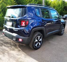 Jeep Renegade Trailhawk 2.0 Turbo 4X4, 2018/2019, Jazz Blue metálica, 580 KM, Diesel, Teto solar elétrico panorâmico, Kit Multimídia "7" completo, Bancos em Couro, IPVA 2021 pago, Veículo com garantia de fábrica, Laudo cautelar aprovado.