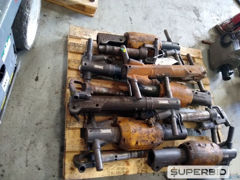 04 ROMPEDORES PNEUMÁTICOS ATLAS COPCO TEX12 10KG PS E 09 ROMPEDORES PNEUMÁTIOS ATLAS COPCO TEX P60S 30KG. (Ref.: SE)