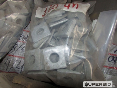 MATERIAIS DE FIXAÇÃO: PORCAS, PARAFUSOS, ARRUELAS E OUTROS (APROX.: 28.890 PÇS). (Ref.: WMEY_UM02)