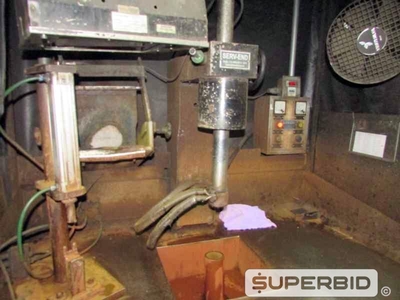 MÁQUINA DETECTORA DE TRINCA SERVEND VA2/20K, ANO 2003, CAP. 7 SEG/CICLO (Ref.: 740-12241)