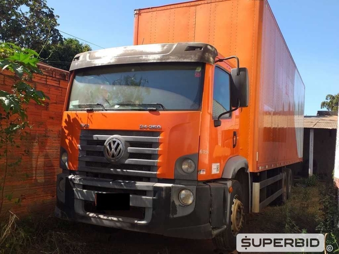 CAMINHÃO BAÚ VOLKSWAGEN 24.250 CNC 6X2 (BLINDADO), 2008/2009, Placa FINAL 6 (RS),