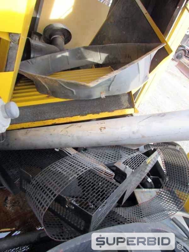 SUCATA DE CABINE PARA GERADOR ATLAS COPCO QAS170 E SUCATA DE GERADOR WEG GTA251AL24 (Ref.: JDY)