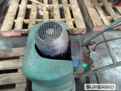 LIXADEIRA DE PISO ELÉTRICA JAHU (Ref.: FDH)