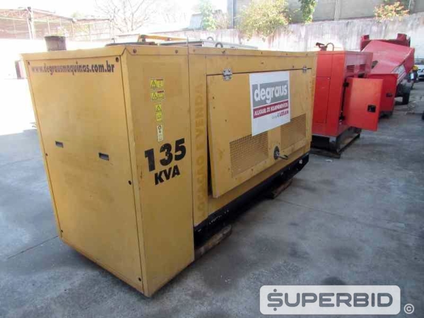 GRUPO GERADOR Á DIESEL OLYMPIAN GEP110-2 125 KVA, ANO: 2010. (Ref.: JBD)