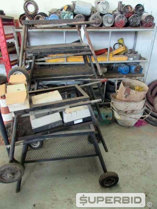 SUCATAS DE MOTORES ELÉTRICOS 3 Á 7 CV, CARRINHOS PARA ROSQUEADEIRA, CHAVES DE PARTIDA, MANGUEIRAS DE AR 1 POL. E OUTROS, (APROX. 64 PÇ.) (Ref.: JES)