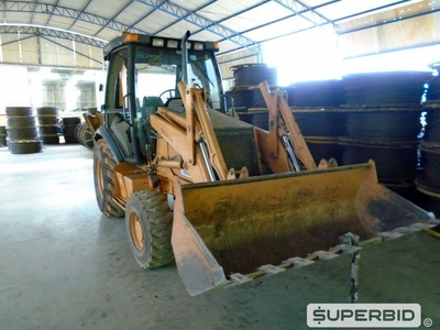 RETROESCAVADEIRA CASE 580M 4X4, ANO: 2011, CAP: CAÇAMBA: 1M3., SÉRIE: HBZN580MVBAH01498 (Ref: SBQ / TP18853)