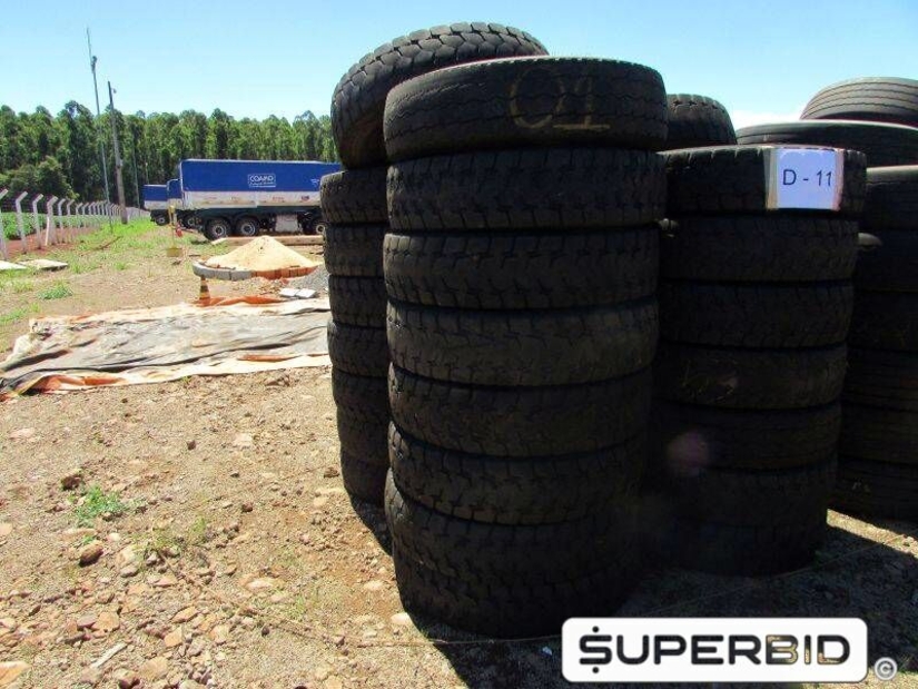 30 SUCATAS DE PNEUS 1000R20 SEM RECAPE (Ref.: D-11)