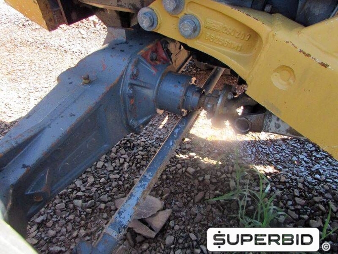 PÁ CARREGADEIRA MASSEY FERGUSSON MF 4X4, ANO: 2009, SÉRIE: 964P274259 (Ref: JA/1898)