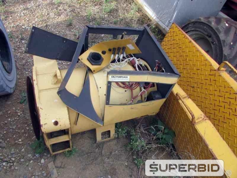 SUCATAS DE: PALETEIRA PALETRANS, GUINCHO GIRAFA TIL MARCONI, GERADOR OLYMPIAN, PRENSA PNEUMÁTICA E PLATAFORMA, (07 PÇ.) (Ref.: JDX)