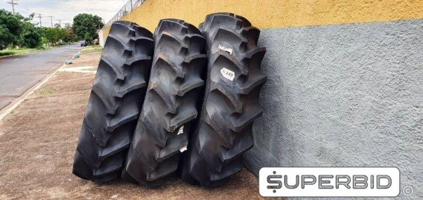 03 PNEUS GOODYEAR 520/85 R42 NOVOS, SEM USO