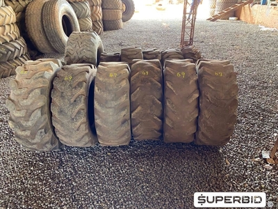 06 PNEUS 12.5/80-18, 03 PNEUS 12-16,5, 01 PNEU 8.00-18, 01 PNEU 15-22,5 E 01 PNEU 10,5-16
