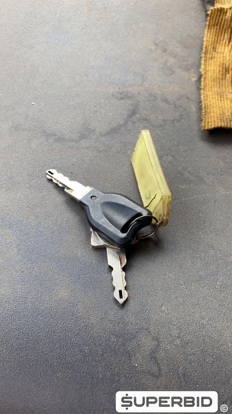 CAMINHÃO BASCULANTE VOLVO VM 330 6X4R, 2013/2013, Placa FINAL 1 (RJ), (Ref.: IBM)