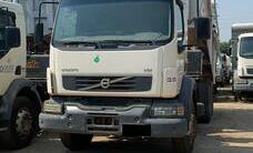 CAMINHÃO BASCULANTE VOLVO VM 330 6X4R, 2013/2013, Placa FINAL 2 (RJ), (Ref.: IBN)