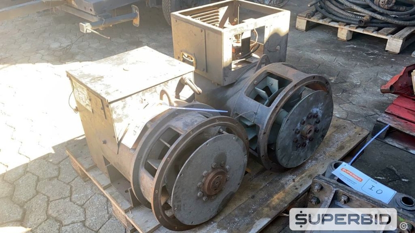 SUCATA DE 02 ESTATORES DE GERADOR (Ref.: IP)